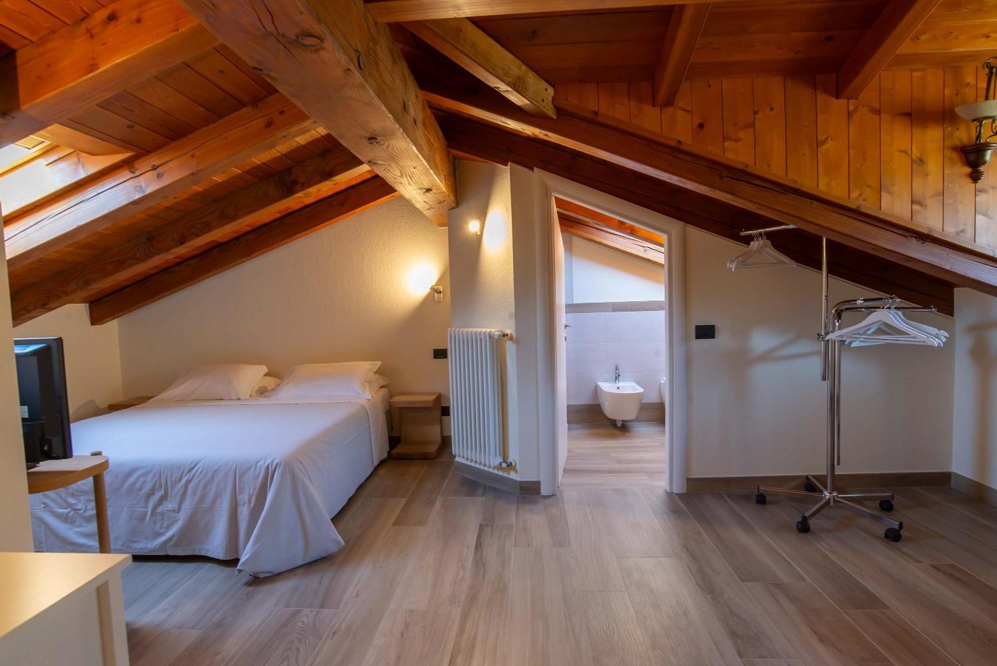 Relais Du Foyer Hotel Chatillon Exterior photo