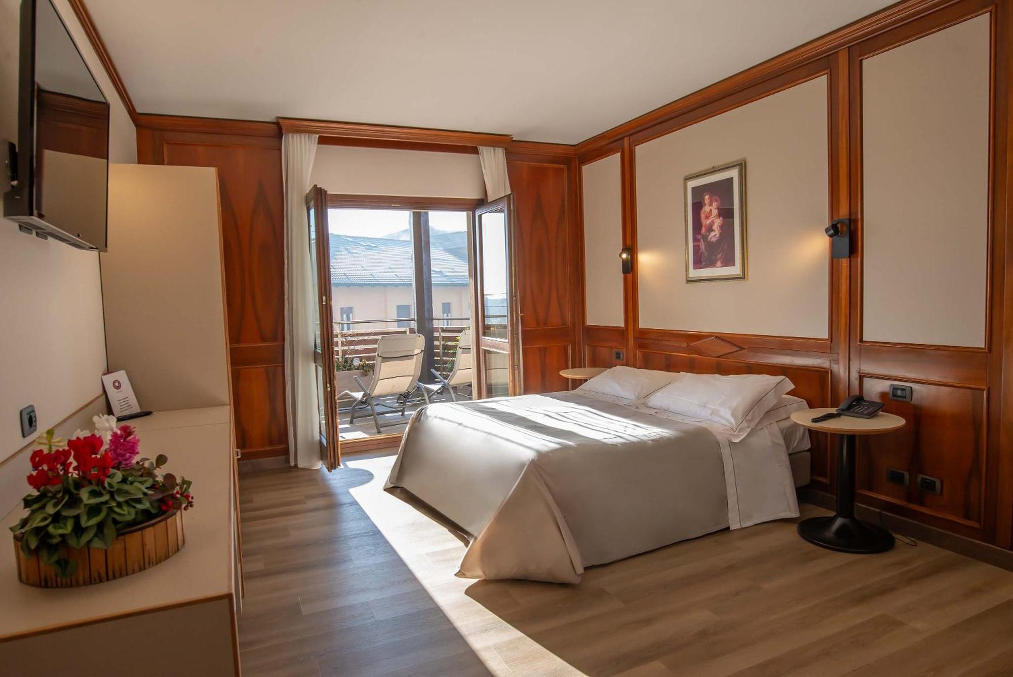 Relais Du Foyer Hotel Chatillon Exterior photo